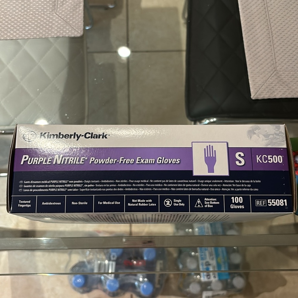 Kimberly-Clark purple nitrile powder free exam gloves size s KC500 NIB - Picture 4 of 5